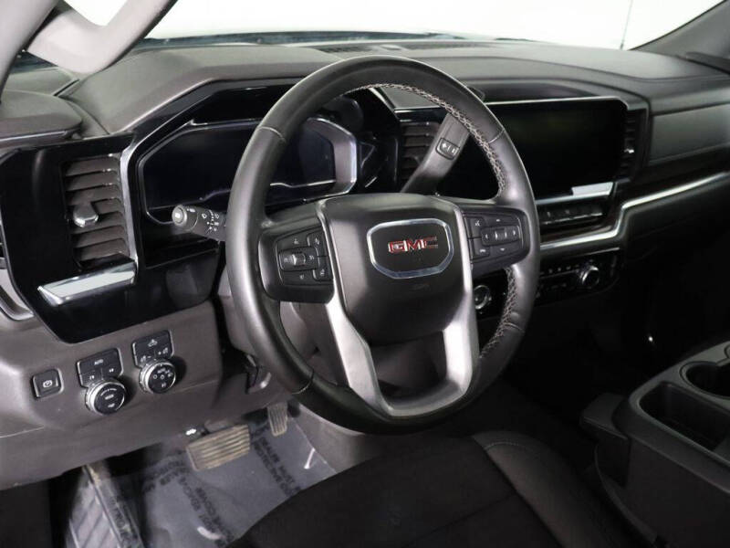 2024 GMC Sierra 1500 Elevation Standard