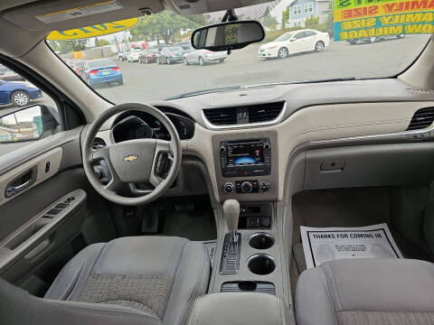 2015 Chevrolet Traverse LS