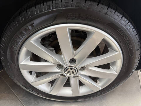 2011 Volkswagen Jetta SportWagen SE PZEV