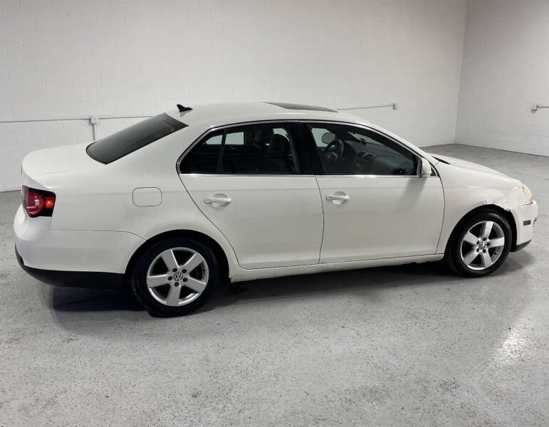 2008 Volkswagen Jetta SEL photo 5