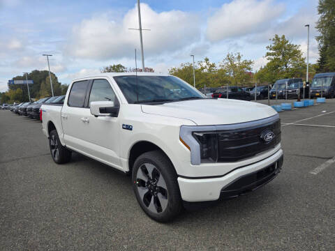 2025 Ford F-150 Lightning Platinum