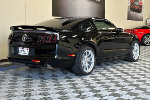 2014 Ford Mustang V6