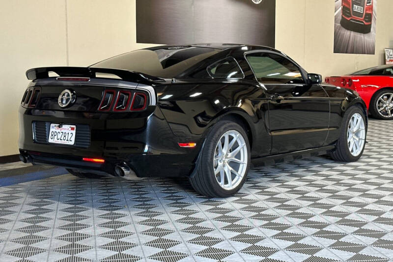 2014 Ford Mustang V6