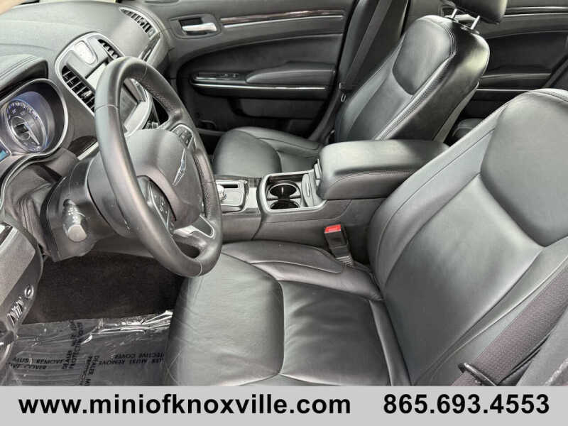 2015 Chrysler 300 Limited