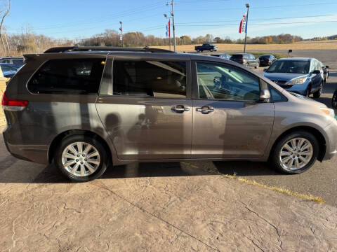 2014 Toyota Sienna Limited 7-Passenger
