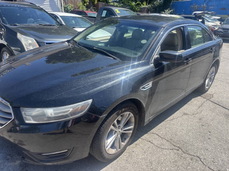 2015 Ford Taurus SEL