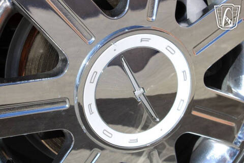 2004 Ford Thunderbird Deluxe