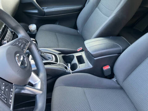 2020 Nissan Rogue Sport S