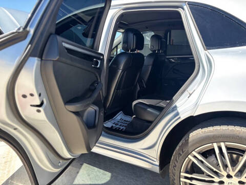 2018 Porsche Macan S