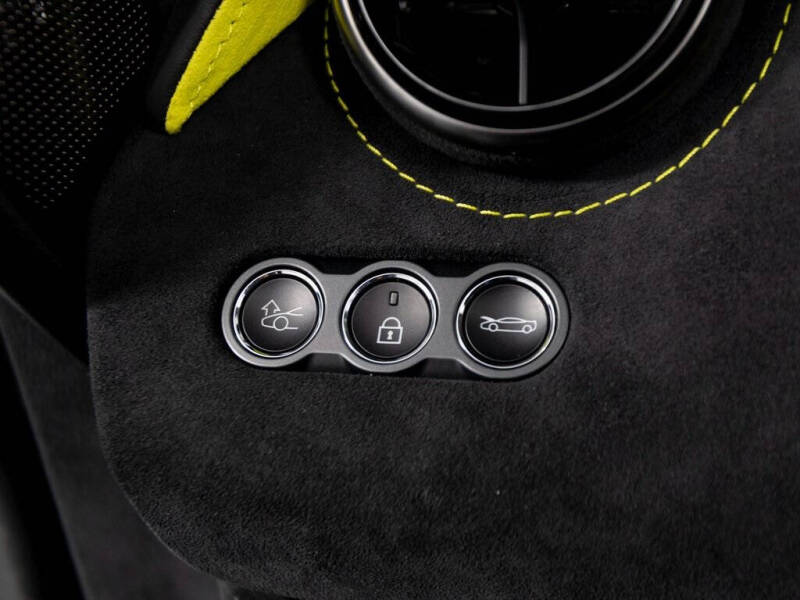 2024 McLaren 750S Spider