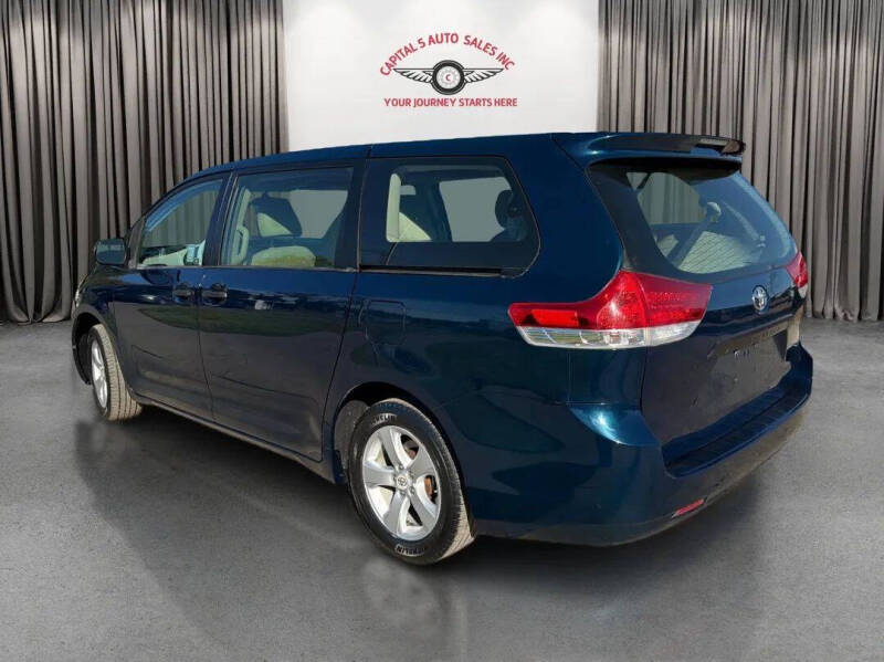 2012 Toyota Sienna