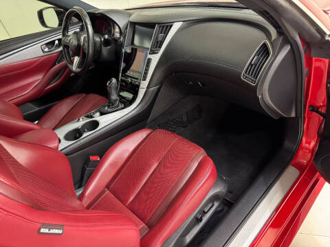 2017 Infiniti Q60 Red Sport 400