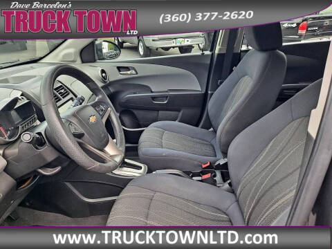 2016 Chevrolet Sonic LT Auto