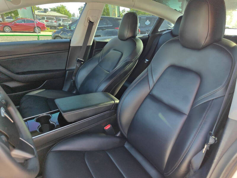 2020 Tesla Model 3 Standard Range