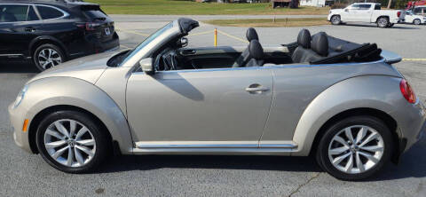 2013 Volkswagen Beetle Convertible for sale at R & D Auto Sales Inc. in Lexington NC