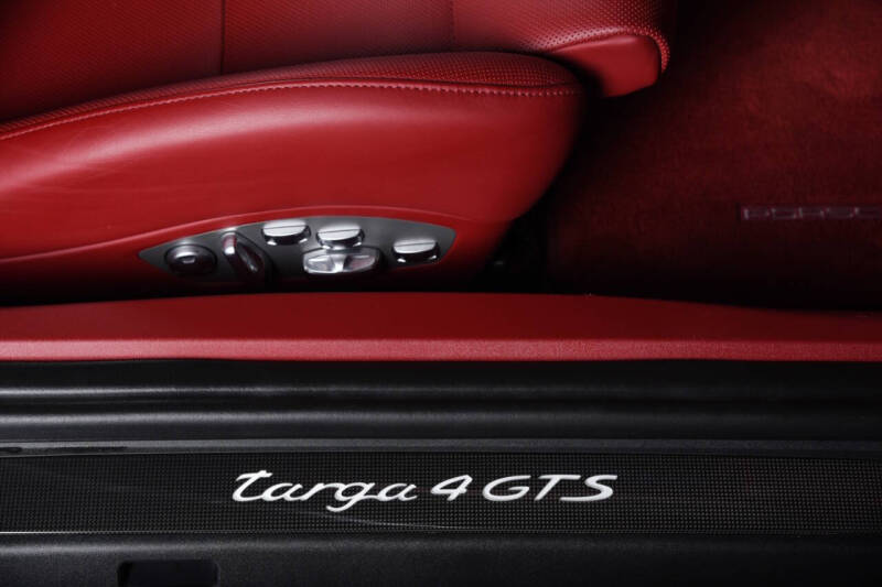 2019 Porsche 911 Targa 4 GTS