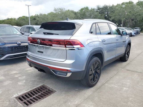 2026 Volkswagen Atlas Cross Sport SE