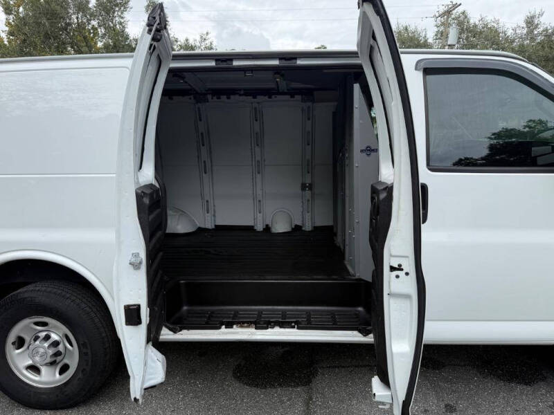 2018 Chevrolet Express 2500