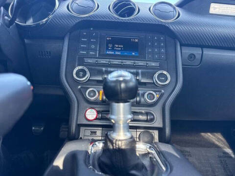 2016 Ford Mustang V6