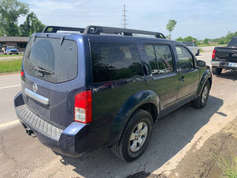 2009 Nissan Pathfinder LE
