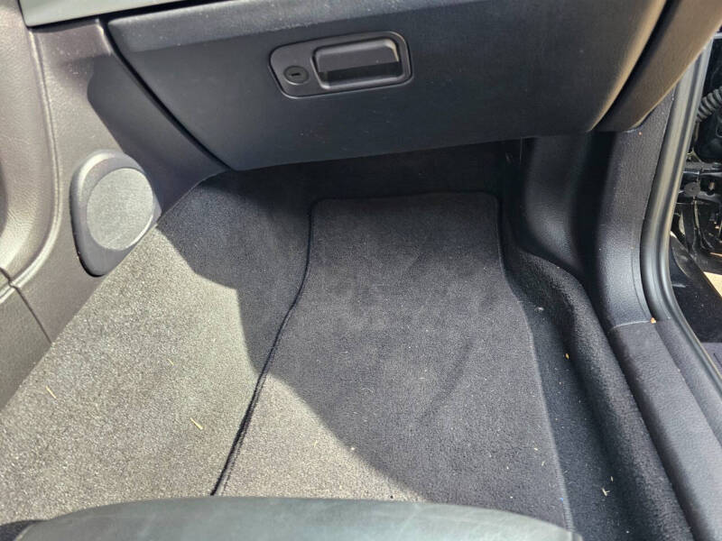 2005 Ford Thunderbird Deluxe