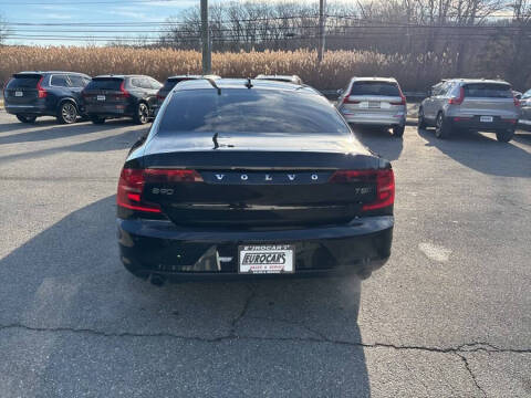 2018 Volvo S90 T5 Momentum