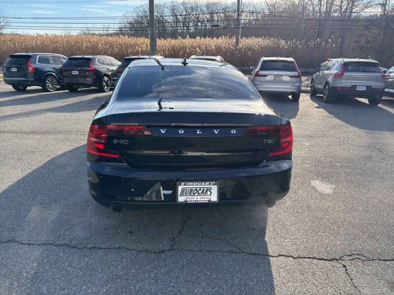 2018 Volvo S90 T5 Momentum