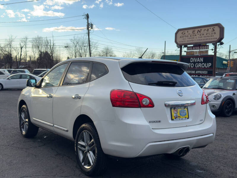 2011 Nissan Rogue S Krom