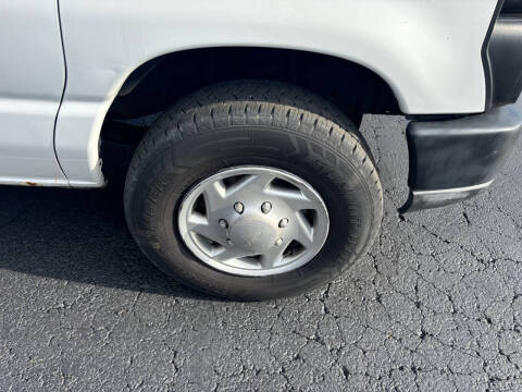 2011 Ford E-Series E-250