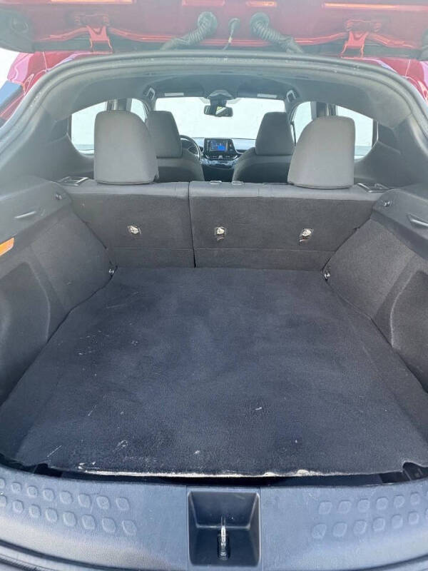 2018 Toyota C-HR XLE Premium