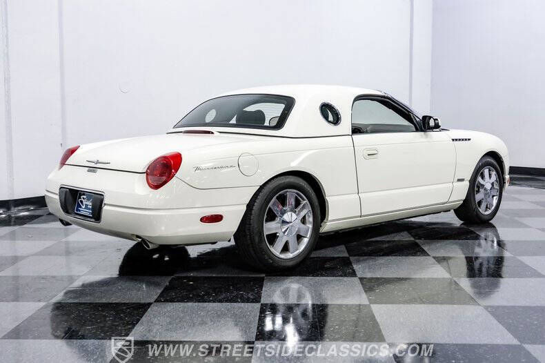 2002 Ford Thunderbird Deluxe