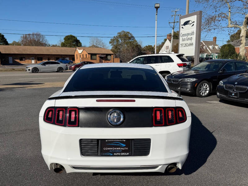 2014 Ford Mustang V6