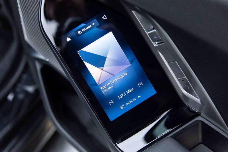 2023 BMW 7 Series 740i