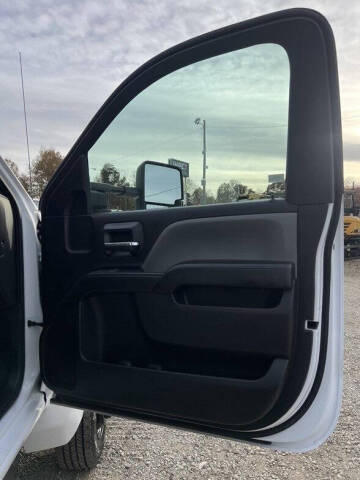 2022 Chevrolet Silverado 6500HD