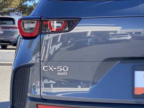 2025 Mazda CX-50 Hybrid Premium Plus
