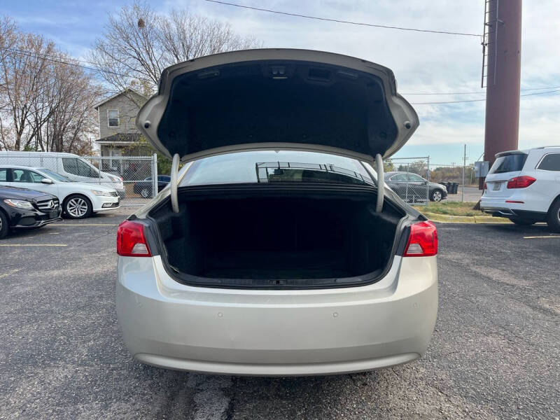 2014 Chevrolet Impala 2LT photo 11