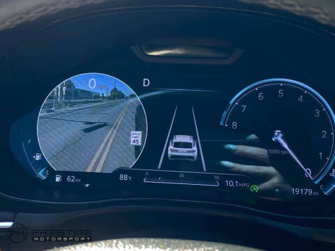 2023 Genesis GV70 2.5T Standard