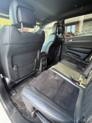 2018 Jeep Grand Cherokee Laredo E