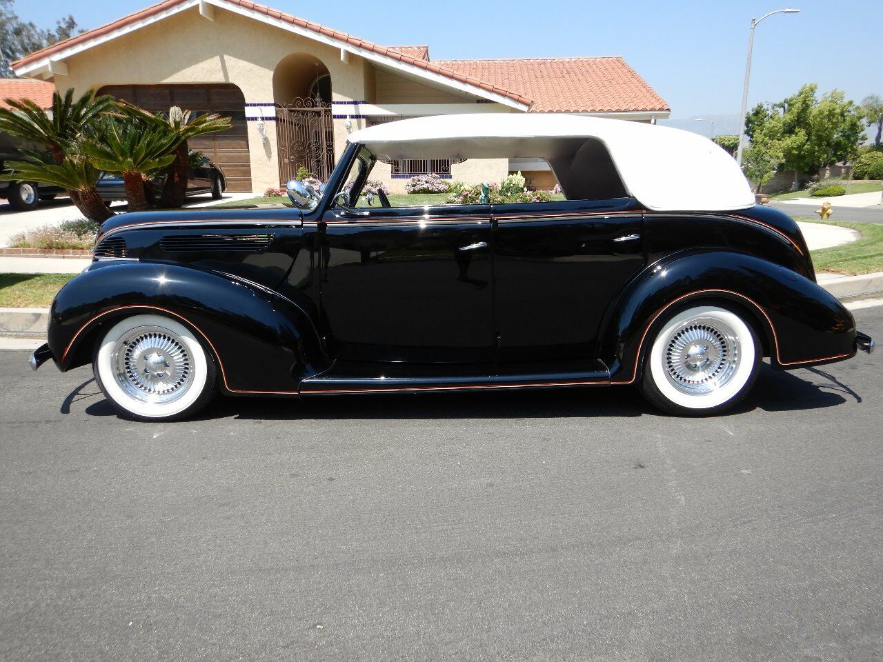 1938 Ford Cabriolet 5
