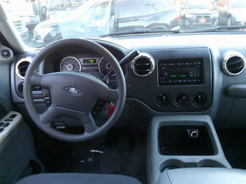 2005 Ford Expedition XLT