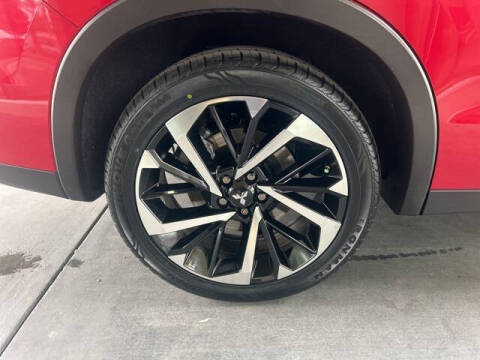 2023 Mitsubishi Outlander PHEV SE