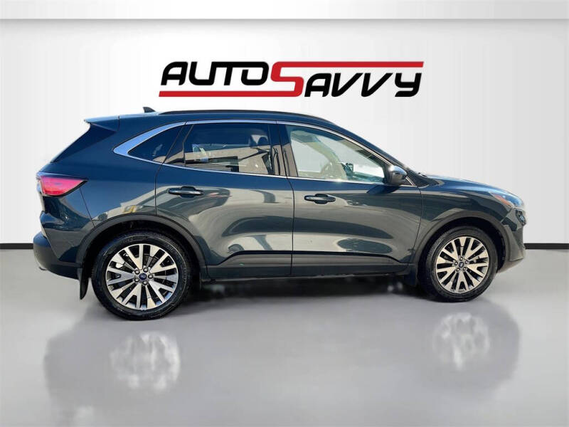 2022 Ford Escape Titanium