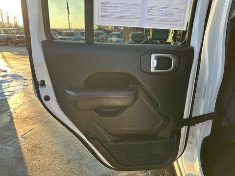 2024 Jeep Gladiator NightHawk