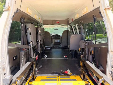 2006 Ford E-Series E-250