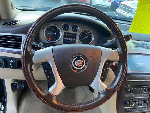 2011 Cadillac Escalade Premium