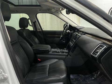 2017 Land Rover Discovery SE