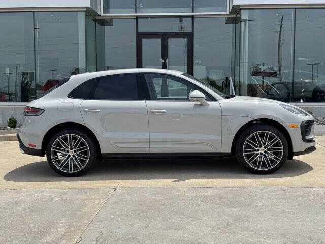 2025 Porsche Macan