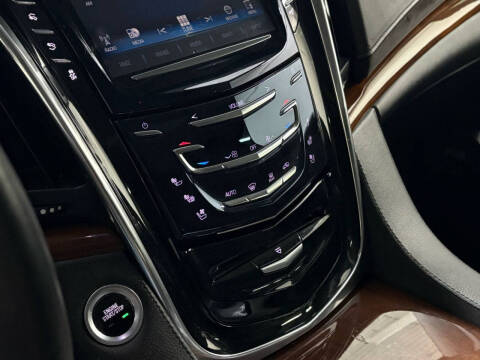 2018 Cadillac Escalade Premium Luxury