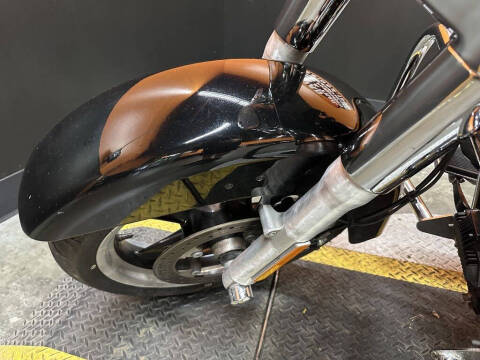 2014 Harley-Davidson FLD - Dyna Switchback