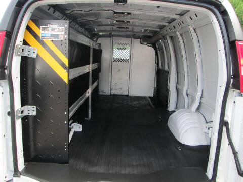 2023 Chevrolet Express 2500